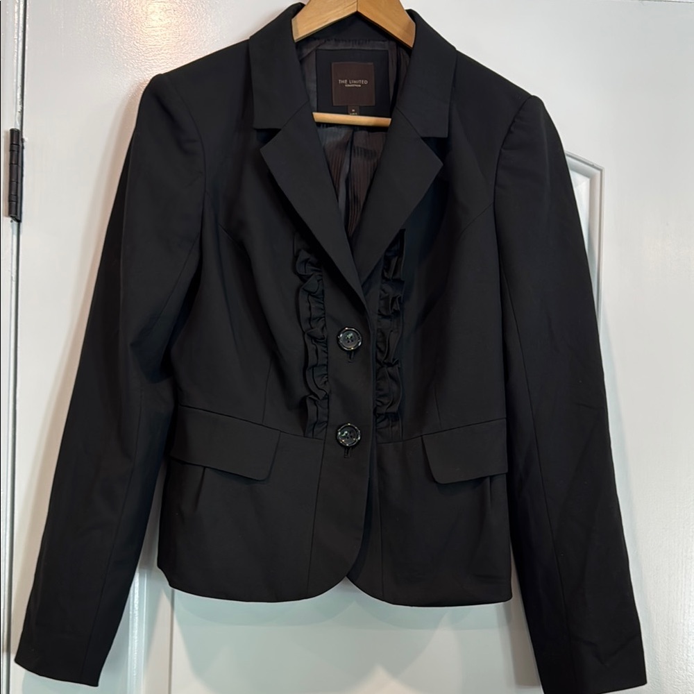 ⚫️ The Limited Black Blazer Size Medium